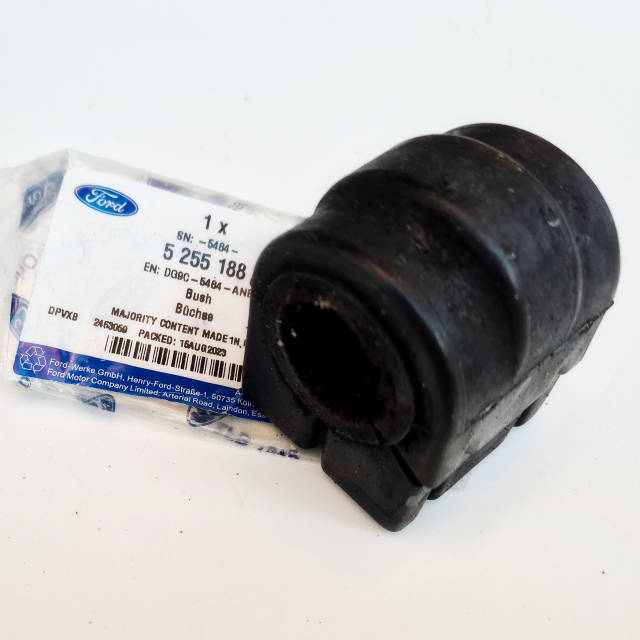 BDL Втулка переднего стабилизатора оригинальная левая/правая