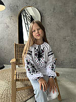 Детская вышиванка для девочки гладь цветная