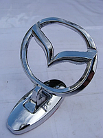 Емблема приціл на капот Mazda Хром на скотчі (сплав)