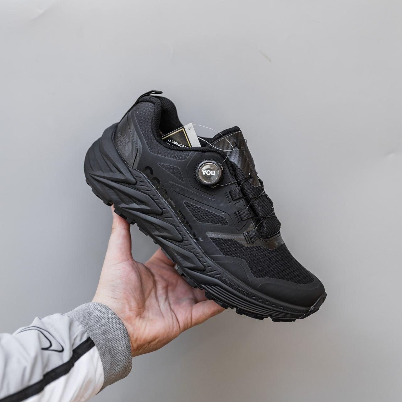 Чоловічі зимові кросівки The North Face GTX Gore-Tex (чорні) низькі спортивні кроси 2814 TNF vkross