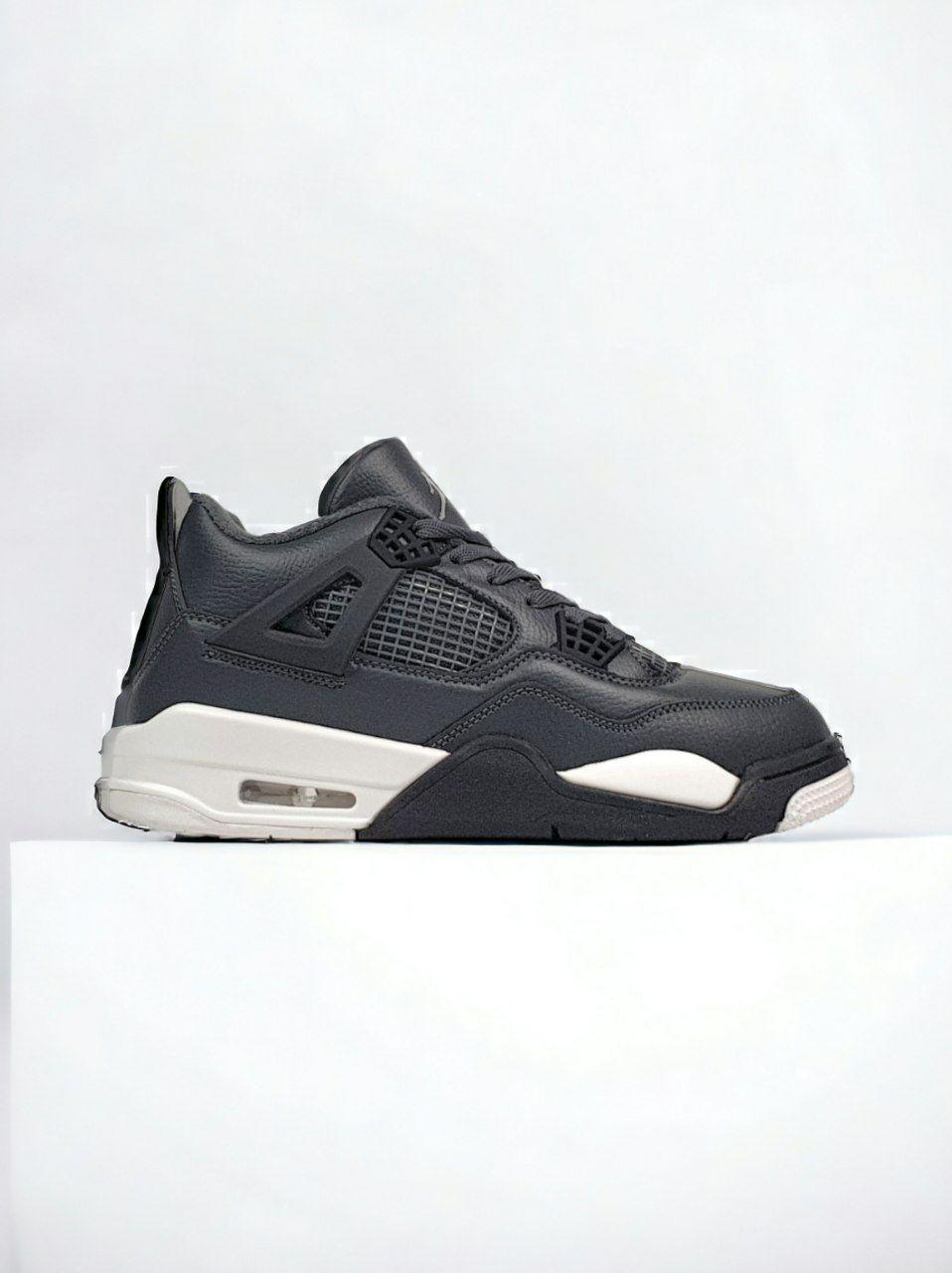 Чоловічі зимові кросівки Nike Air Jordan 4 Grey Black White Winter (чорні на білій підошві) на хутрі art 267-5 vkross