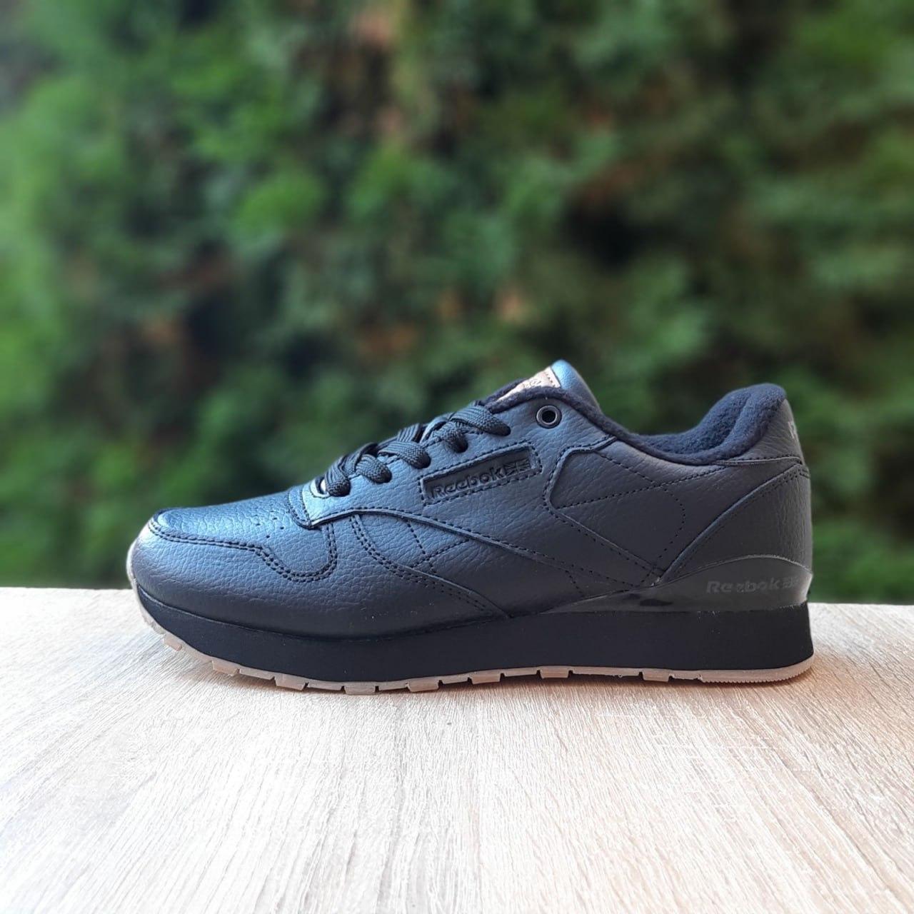 Жіночі зимові кросівки Reebok Classic Leather (чорні з бежевим) модні спортивні кросівки 4173 Рибок vkross, фото 1