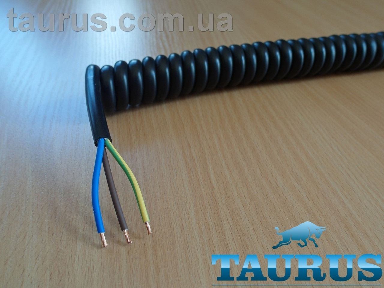 Кабель спіральний чорний ThermoPulse Power Black 0.5m 3G1.5/розтягнення до 3 м. Потужність до 3500W. Мідь