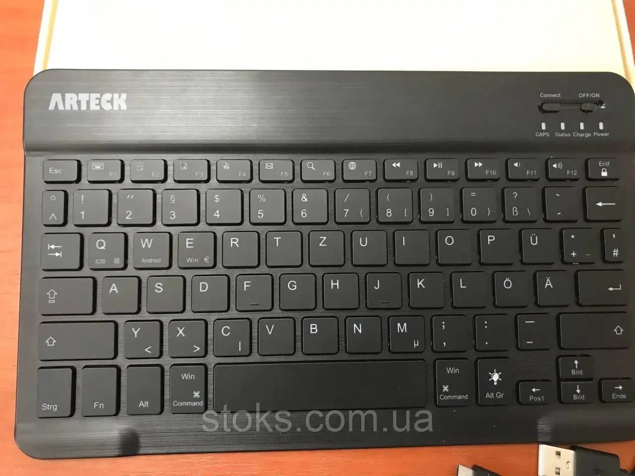 Німецька розкладка Arteck HB030B Універсальна Bluetooth кольорова клавіатура з підсвічуванням, фото 1