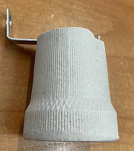 Патрон E27 Керамічний З Залізною Скобою ENERGIO