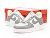 Жіночі зимові кросівки Nike Air Force Low Grey White Сірі Взуття Найк Аір Форс Лов шкіра тепле хутро зима, фото 5
