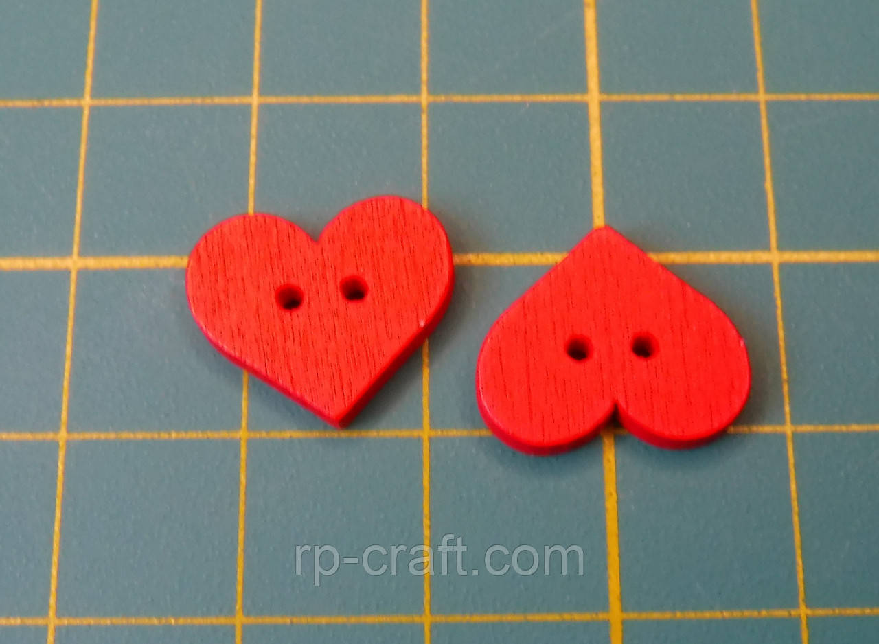 Гудзик дерев'яний, декоративний. Серце червоне, 13х15 мм, фото 1