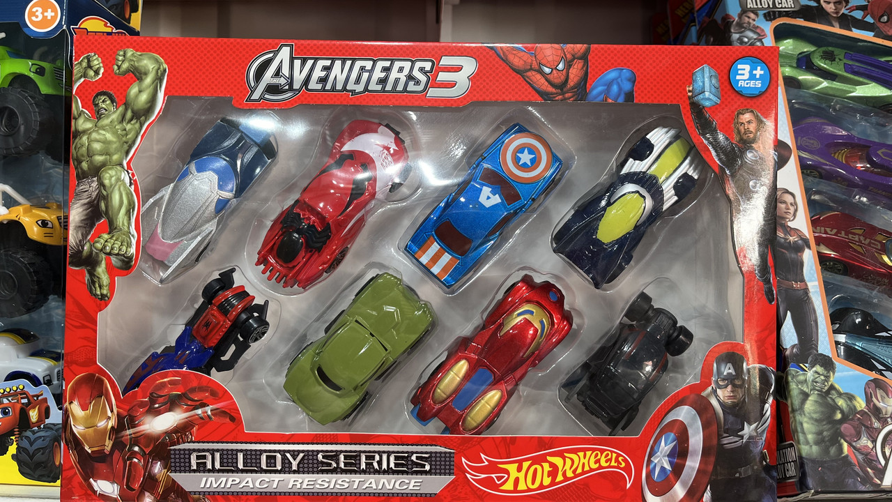Металеві машинки Avengers Месники