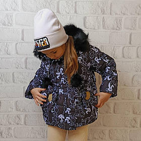 Зимова тепла довга куртка на дівчинку з капюшоном із принтом