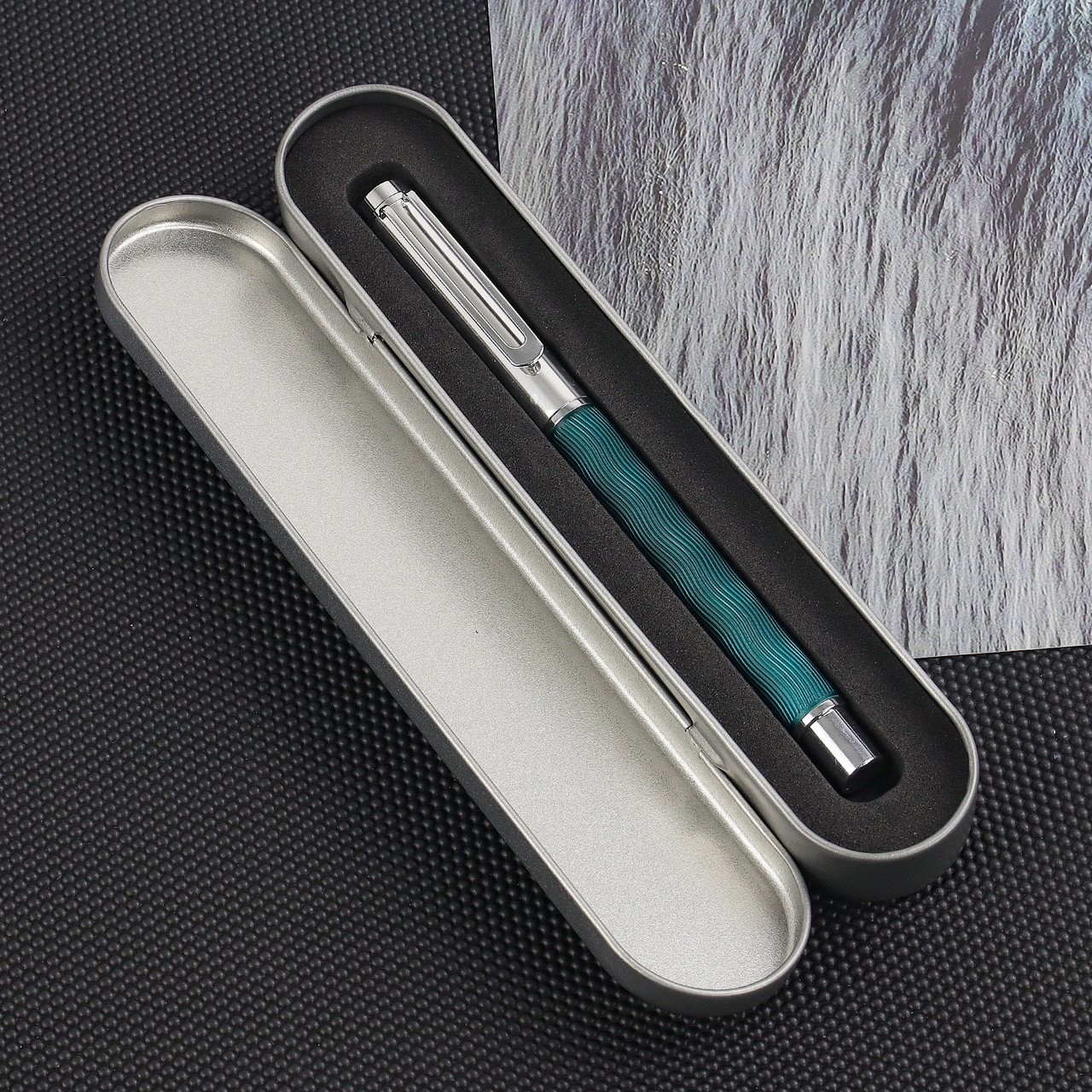 Професійна перова ручка Grand Boss Stainless, закрите перо позолота  22К, преміумкласу з футляром., фото 1