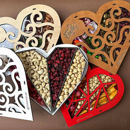 Подарункові коробки до Дня закоханих та 8 березня