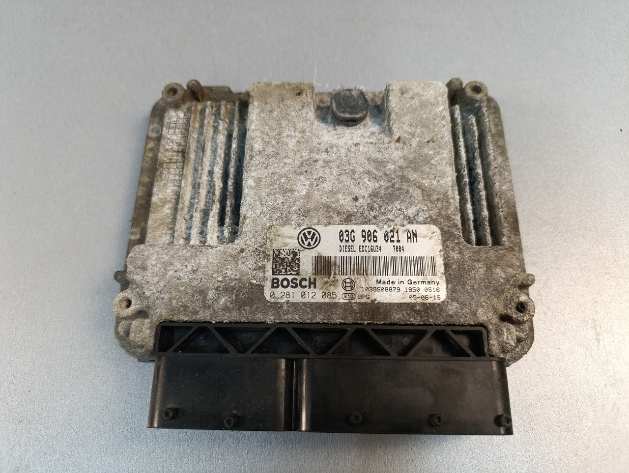 Блок керування двигуном Skoda Octavia A5 03G906021AN