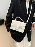 Жіноча сумка 2123 крос-боді біла на ремінці, фото 8