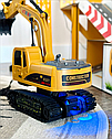 Дитяча будтехніка на радіокеруванні Екскаватор LA009-1 рухомі деталі, світлові ефекти, фото 3