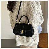 Жіноча сумка 8404 крос-боді чорна на ремінці, фото 5