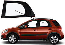 Бічне скло Suzuki SX4 2006-2013 задніх дверей ліве
