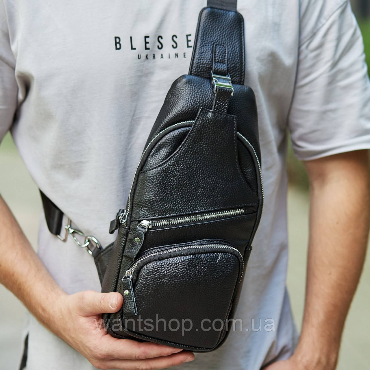 Чоловічий сумка слінг через одне плече 17х32х7 / бананка з натуральної шкіри / нагрудний рюкзак / чорний, фото 1