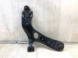 Важіль передньої підвіски нижній прав. TOYOTA RAV4 13-19 4806842060