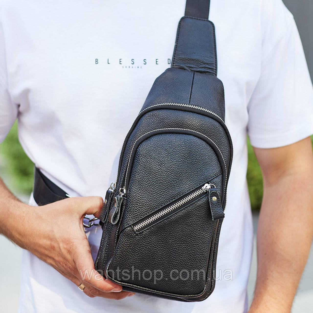 Сумка-слінг чоловіча шкіряна Tiding Bag чорна TM-58517