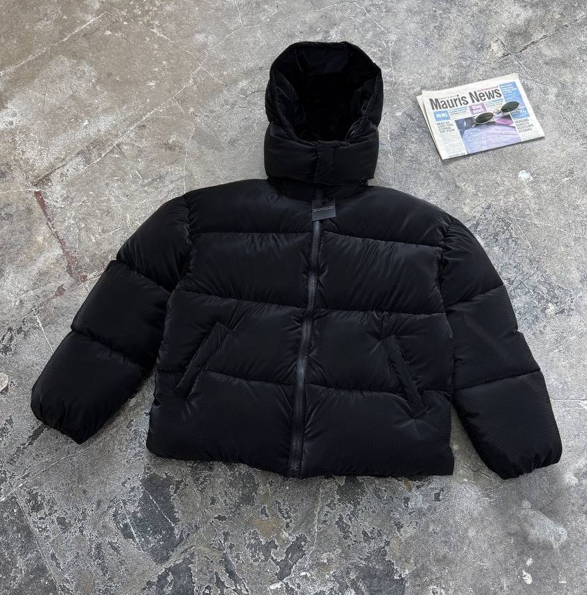 Жіноча куртка зимова дута коротка оверсайз ЗИМА з капюшоном тепла чорна. Живе фото. Пуховик жіночий, фото 1