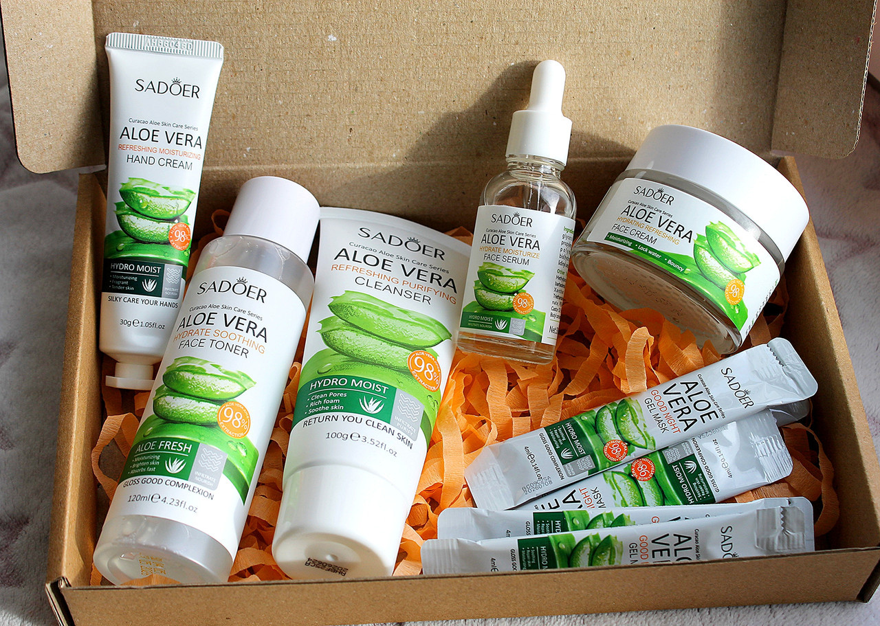Набір косметики з алое вера Sadoer Aloe Vera Hydrating Refreshing Series, фото 1