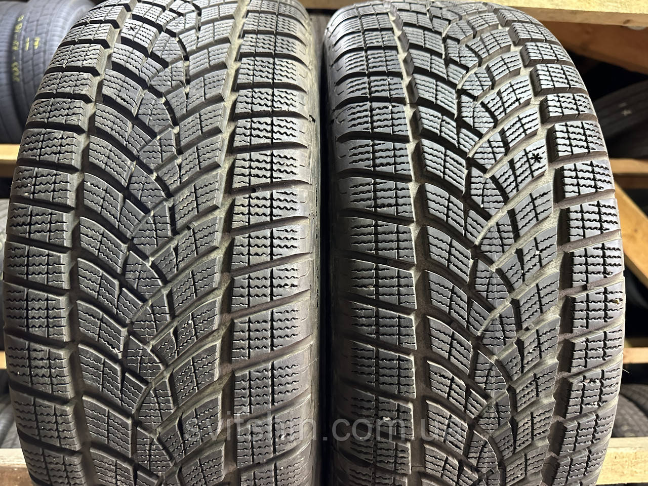 Шини зима 225/55R18 102V GOODYEAR UltraGrip PERF. Gen1, фото 1