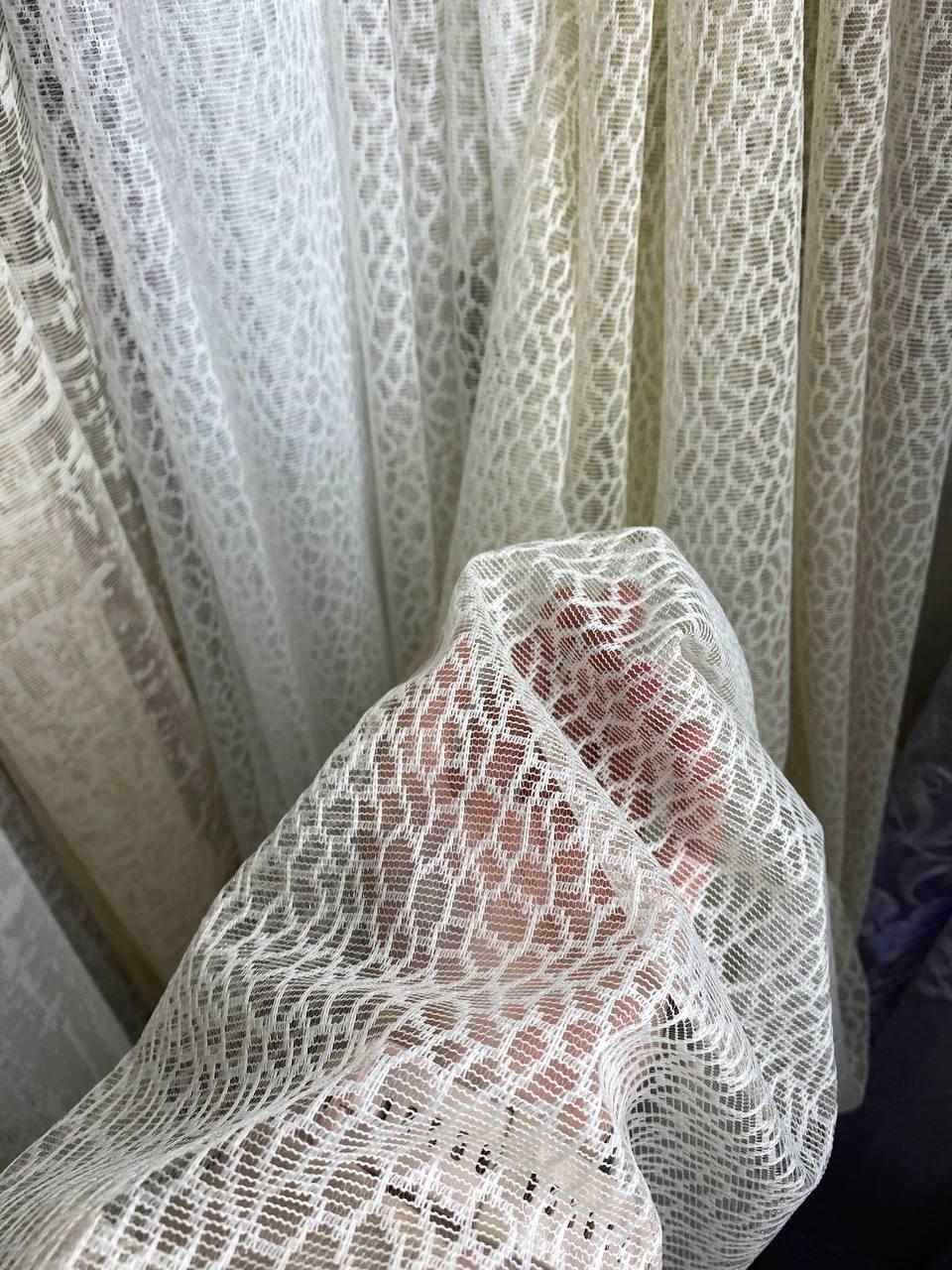 Тюль жакардд на метраж 2,8 м різні кольори - кремовий.