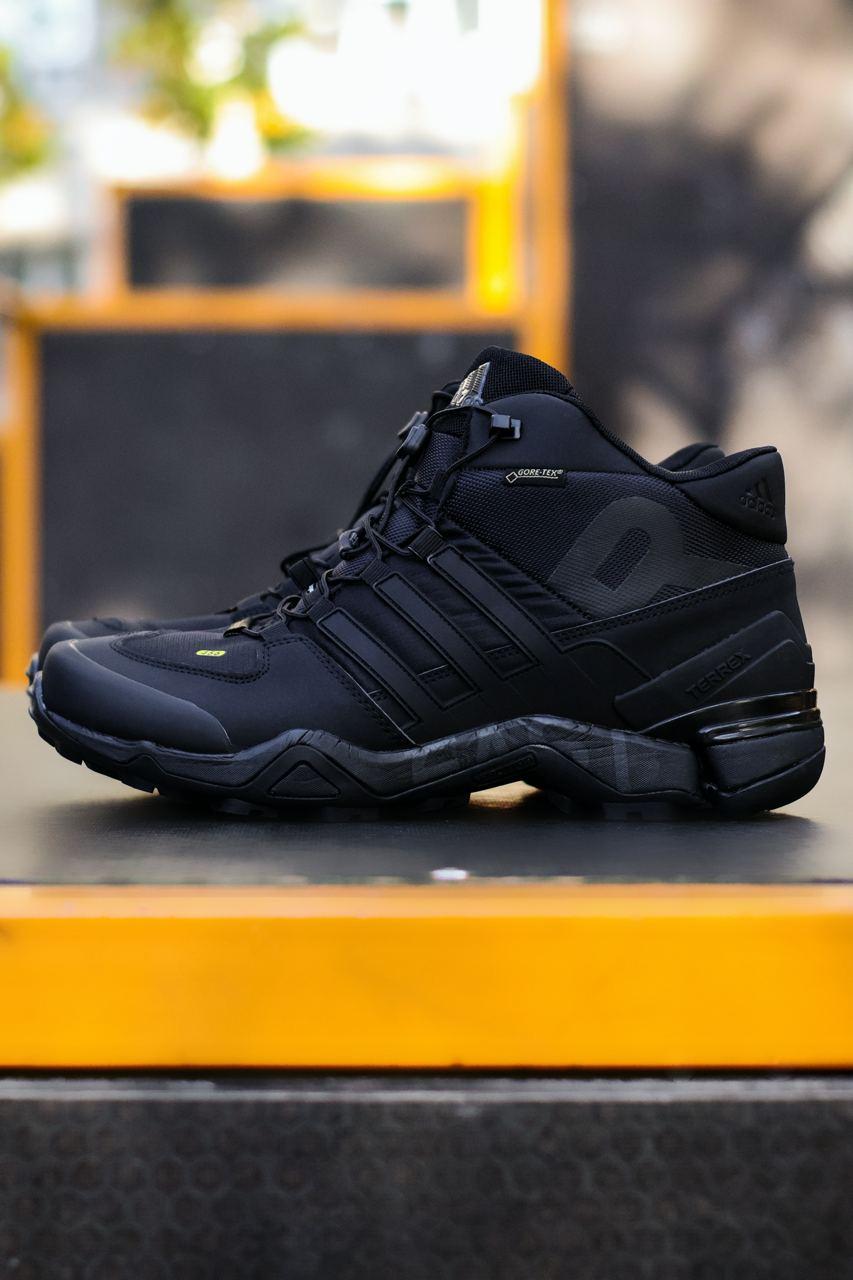 Зимові Чоловічі Кросівки Adidas Terrex Black Winter Fur Gore-Tex | чорні з хутром та мембраною, розміри 41–45