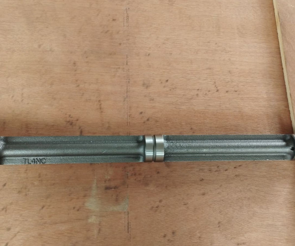 Лівий балансирний вал 4NC.141100 240100036777