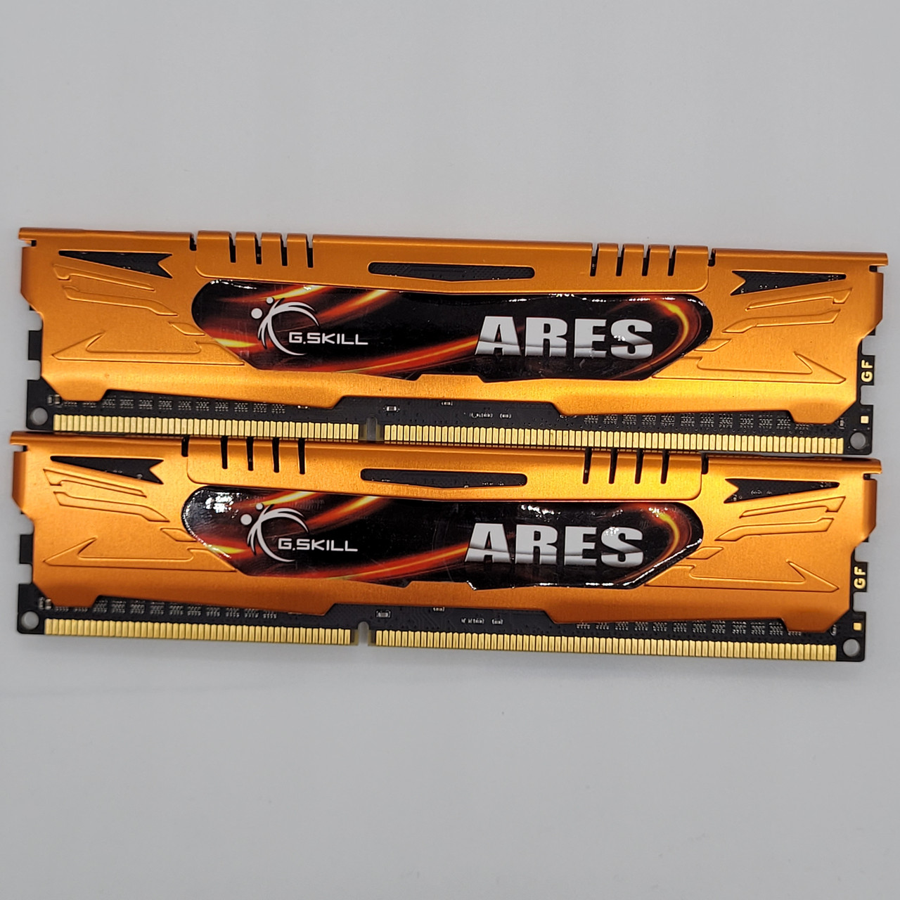 Пара оперативної пам'яті G.Skill ARES DDR3 8Gb (2x4Gb) 1600MHz PC3 12800U 1R8 CL9 (F3-1600C9D-8GAO) Б/В