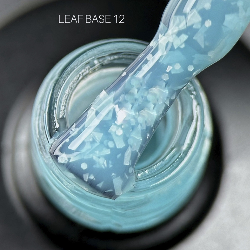 База для нігтів камуфлююча з хлоп'ями поталі (фольги) Saga Leaf Base №12 8мл