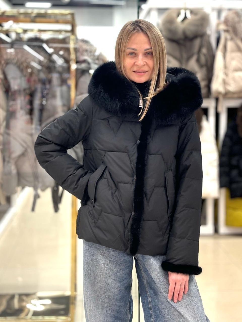 Жіночий пуховик Chanevia Black + Size, фото 1