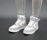 Зимові жіночі кросівки Nike Air Force 1 AF1 High з хутром високі теплі 36-41р (білі з сірим). Живе фото, фото 6