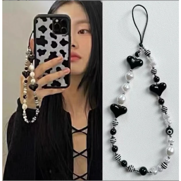 Шарм браслет для телефону з намистин підвіска шнурок біжутерний Fashion Jewerly серце
