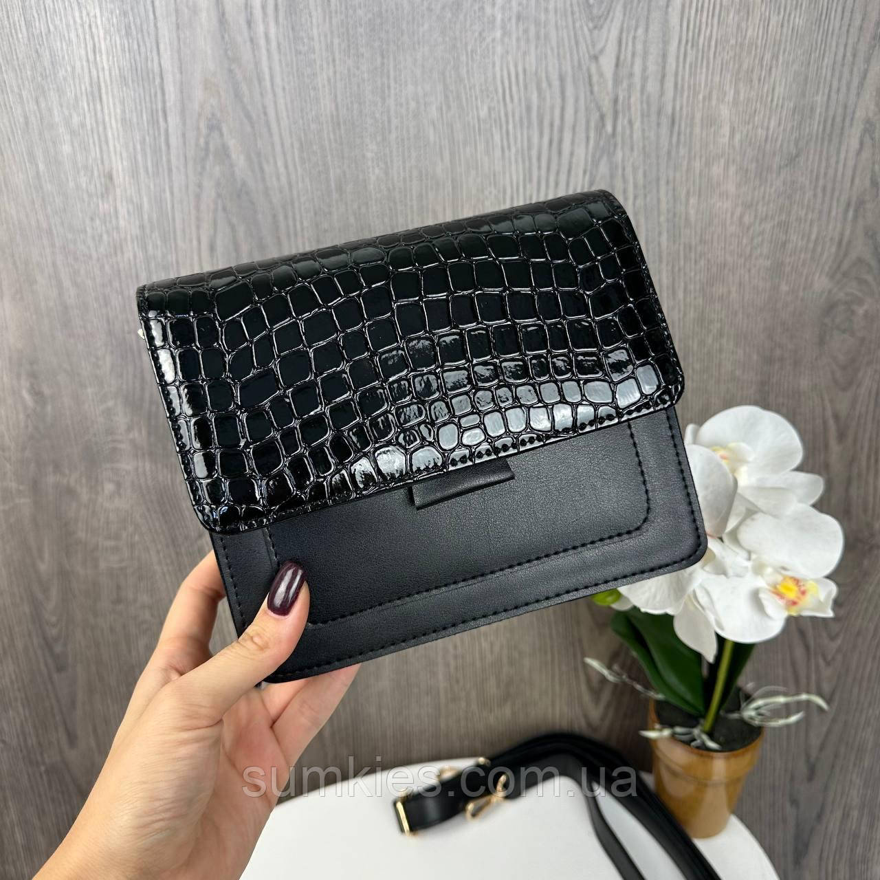 Жіноча міні сумочка клатч рептилія лакова чорна, фото 1