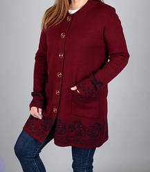 Жіноча кофта кардиган у бордовому кольорі з квітковими візерунками розмір 50-58