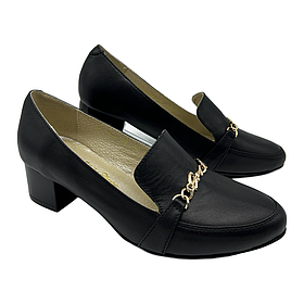 Туфлі жіночі типу лофри на підборах 4 см зі шкіри чорного кольору “Style Shoes”