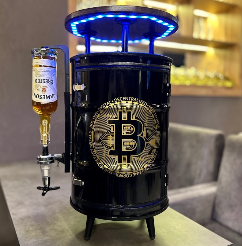 Бочка бар 40л, чорна глянцева Bitcoin, Без алкоголя