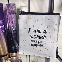 Косметичка квадратна Basic I am a woman