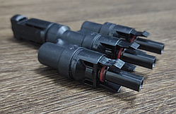 Потрійний конектор МС4 для монтажу сонячних систем