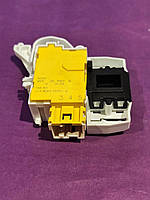 Замок люка (двері) C00254755 для пральних машин Indesit Ariston