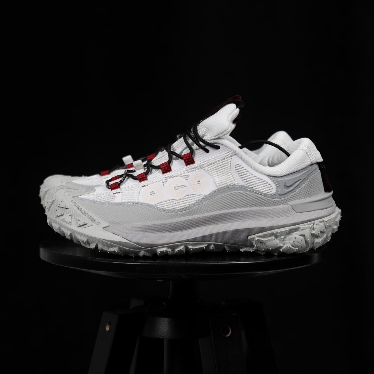 Зимові  Чоловічі Кросівки Nike ACG Mountain Fly 2 Gore-Tex Low / Найк АСГ Маунтін Флай 2 Низькі Білі із Сірим