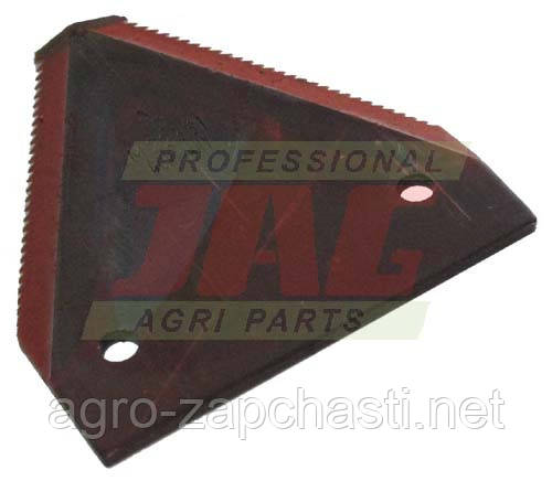 Сегмент ножа жатки 3115966R1 комбайна Massey Ferguson    83х76мм