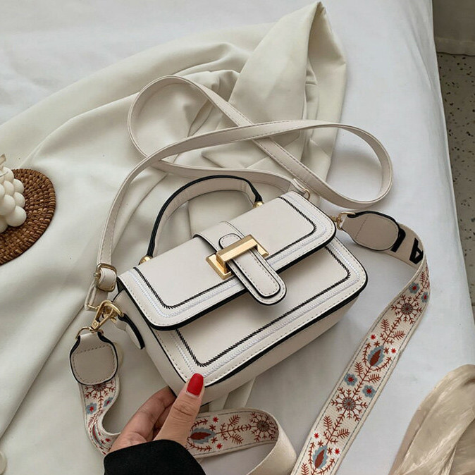 Жіноча сумка 5955 крос-боді біла молочна на ремінці, фото 1