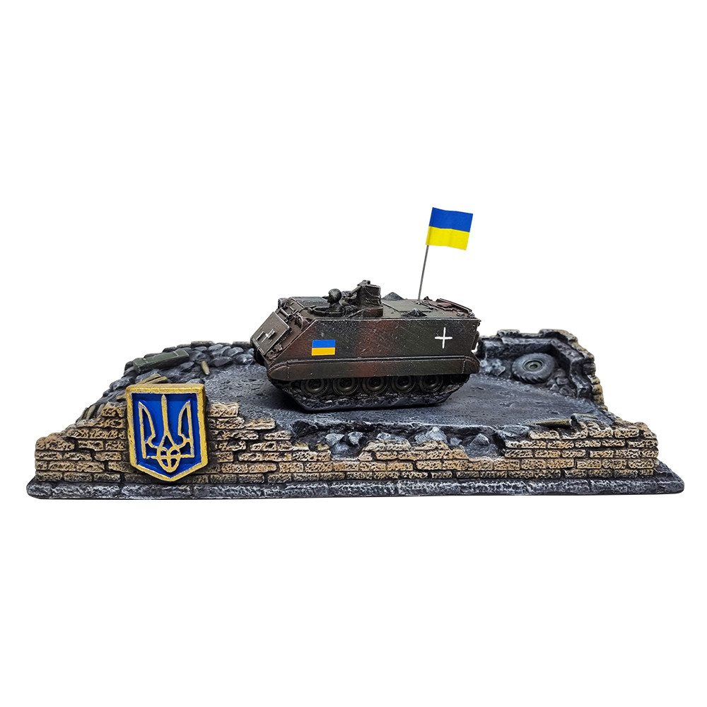 Статуетка "М113