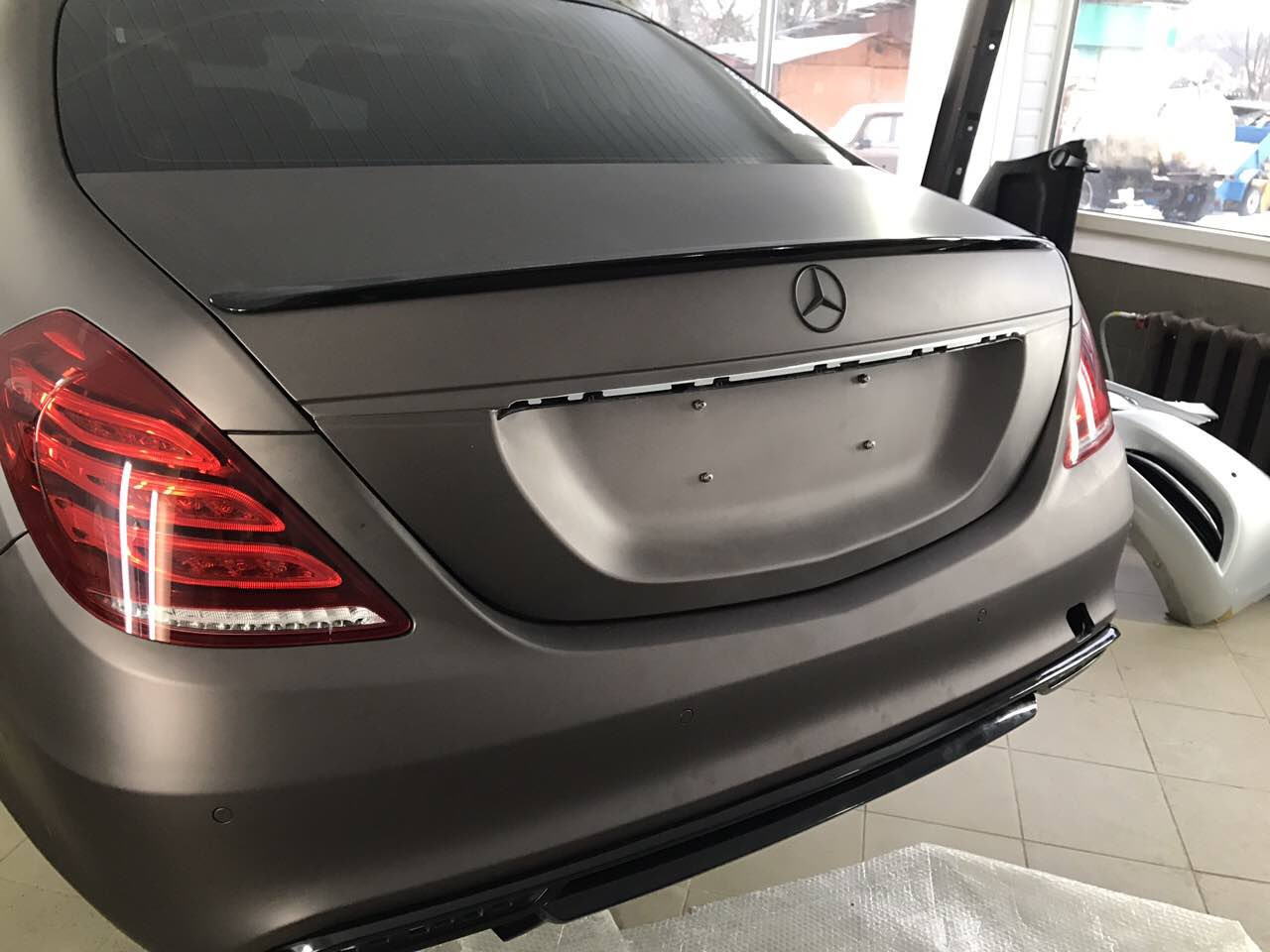 Спойлер Mercedes w222 тюнінг обвіс сабля стиль AMG, фото 1