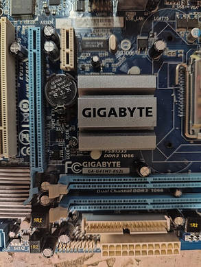 Мат. плата Gigabyte GA-G41MT-ES2L rev1.3 LGA775 G41 PCI-E+SVGA+GbLAN SATA MicroATX 2DDR3 № 241610103, фото 2