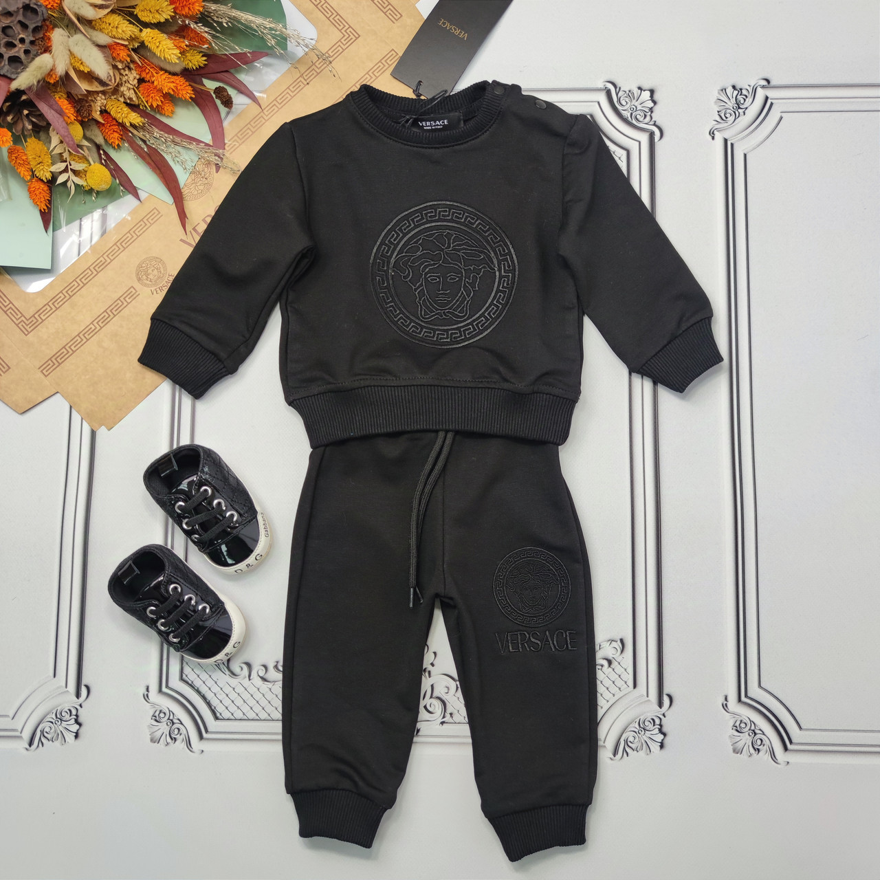 Дитячий чорний прогулянковий костюм Versace для новонароджених