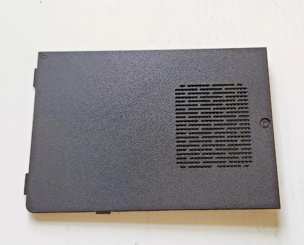 Dell Inspiron N5110 M5110 Корпус E (Сервісний люк до RAM) 074RTF б/в #
