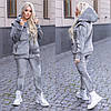 Жіночий теплий велюровий прогулянковий костюм трійка: кофта, штани та жилетка на синтепоні з капюшоном, батал великі розміри, фото 5